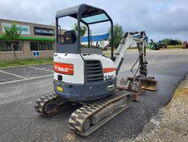 L’AZIENDA MAGNIN TP VEND UNE MINI PELLE BOBCAT E26 PER 2500 €