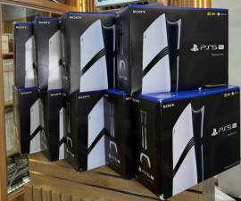 Sony PlayStation PS5 Pro e Sony PS5 Slim Console Sony PlayStation PS5 Pro e Sony PS5 Slim Console