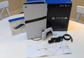 Sony PlayStation PS5 Pro e Sony PS5 Slim Console Sony PlayStation PS5 Pro e Sony PS5 Slim Console