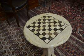 Tavolo da gioco a scacchiera in marmo