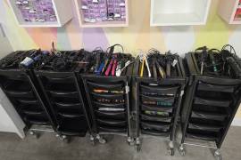 Arredi, utensili e attrezzature per salone parrucchiera