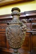Coppia di candelabri in bronzo stile Rinascimento del 900