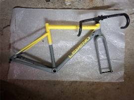 COMPONENTI ASSEMBLAGGIO BICI DA CORSA COMPONENTI ASSEMBLAGGIO BICI DA CORSA