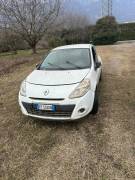 Autocarro Renault Clio Autocarro Renault Clio