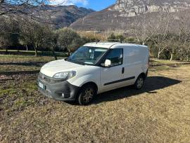Autocarro Fiat Doblò