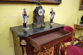 Credenza intarsiata stile Napoleone III con piano in marmo
