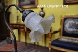 Lampada da tavolo stile Liberty – Art Nouveau metà del XX secolo Lampada da tavolo stile Liberty – Art Nouveau metà del XX secolo