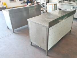 VARI TAVOLI DA LAVORO ACCIAIO INOX USATI VARI TAVOLI DA LAVORO ACCIAIO INOX USATI