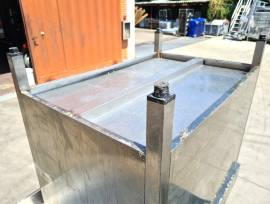 VARI TAVOLI DA LAVORO ACCIAIO INOX USATI VARI TAVOLI DA LAVORO ACCIAIO INOX USATI