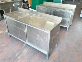 VARI TAVOLI DA LAVORO ACCIAIO INOX USATI VARI TAVOLI DA LAVORO ACCIAIO INOX USATI