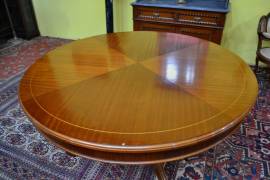 Tavolo tondo stile Regency della seconda metà del XX secolo