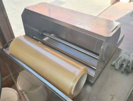 CONFEZIONATRICE MANUALE PER VASCHETTE USATA CONFEZIONATRICE MANUALE PER VASCHETTE USATA
