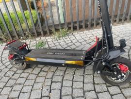    • MONOPATTINO elettrico LEWIS PRO