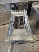 CUOCI PASTA ELETTRICO 4 CESTELLI USATO CUOCI PASTA ELETTRICO 4 CESTELLI USATO