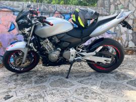 Honda Hornet 600 2004 • 25.000 km • Perfetta Molti Upgrade