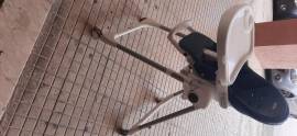 SEGGIOLONE  PEG PEREGO  VENDO  COME  NUOVO A SOLI 50 EUROOOO 333 7173498   329 5646220