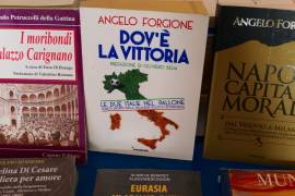 Per cessata attività vasta raccolta di libri