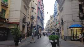 Via Chiaia Napoli Negozio Centralissimo