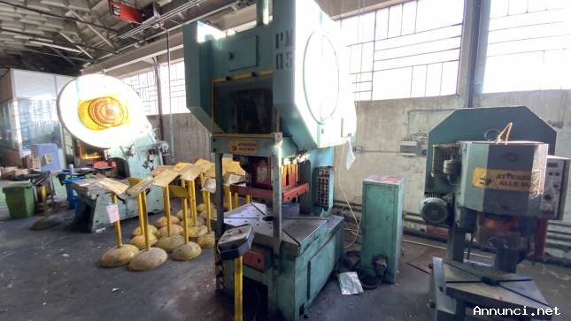 PRESSA MECCANICA OMEC 100 TON