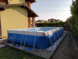 Vendiamo Piscina