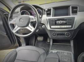 Mercedes GL 500 station wagon blu