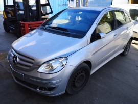 Pezzi per Mercedes Classe B 200CDI 2007 640941