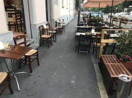 BAR  X NUCLEO FAMILIARE IN ZONA LORENTEGGIO PRIMATICCIO