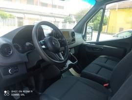 mercedes sprinter 311