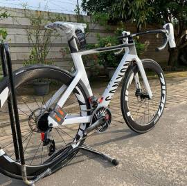 2021 CANYON AEROAD CF SLX 8 DISC ETAP