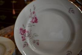 Set di 18 piatti in porcella bianca Richard Ginori Ariston anni 60