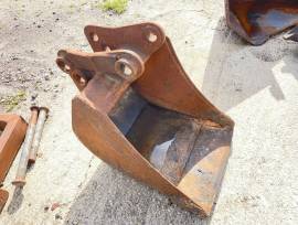 BENNE VARIE MISURE CON ATTACCO X TERNA JCB 3CX BENNE VARIE MISURE CON ATTACCO X TERNA JCB 3CX