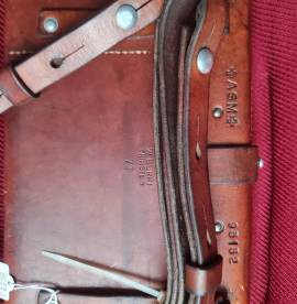 Borsa medica  ASM  dell'esercito svizzero ,  datata 1979,W BURCHI Trimstein  , numero seriale 95152 