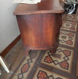 mobiletto in noce