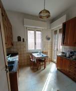 CUCINA LEGNO MASSELLO (VEDI TUTTE LE FOTO)
