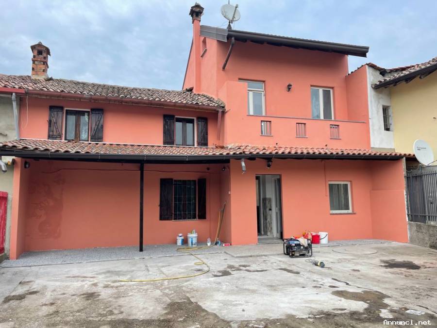Casa terra-cielo a Cergnago(PV)