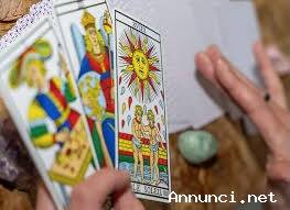 CARTOMANZIA DI CLARA: RISPOSTE SINCERE E CHIARE ALLE TUE DOMANDE