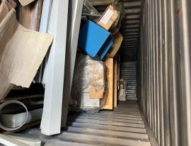 LOTTO 35 - CONTAINER LUNGO (incluso contenuto)