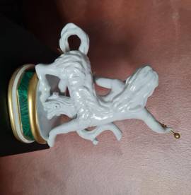 Figurina Porcellana  Mangani vintage  '   SAGITTARIUS '. Perfette condizioni, senza sbeccature o fil