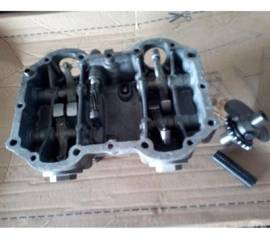 KAWASAKI KZ 400 coperchio testa e tendi catena 1974-79