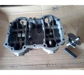 KAWASAKI KZ 400 coperchio testa e tendi catena 1974-79