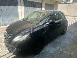 Lancia Ypsilon 1.2 69 CV