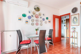 Ampio Bilocale a Bordighera con Balcone, Vista, Posto Auto e a soli 450 mt dal Mare!