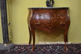 Comoncino stile Luigi XV