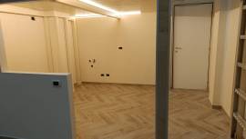 LOFT COMODO E MODERNO VARI USI PRESSI STAZIONE SERVIZI VICINI
