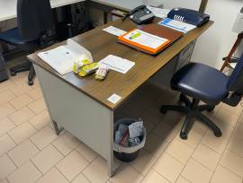 Lotto 2:  costituito da arredi e apparecchiature elettroniche ed in