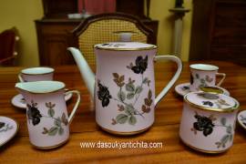 Servizio da caffè da sei in porcellana rosa di Sevres anni 50/60