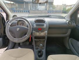 PEUGEOT 107 1.0 SWEET YEARS
