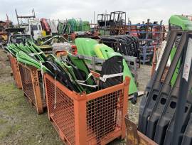 Magazzino componenti e ricambi per macchine agricole Magazzino componenti e ricambi per macchine agricole