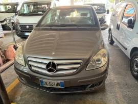 Autovettura Mercedes Classe B 180CDI