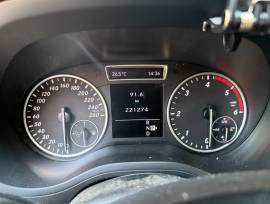 Autovettura Mercedes B 180 CDI Autovettura Mercedes B 180 CDI